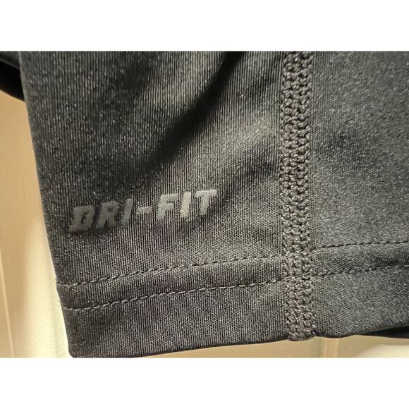 Nike Boys Drifit Black with design Long sleeves Size Large - Picture 5 of 6